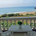 Beachfront House Tolis - * Pélekasz