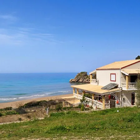 Beachfront House Tolis - Пелекас