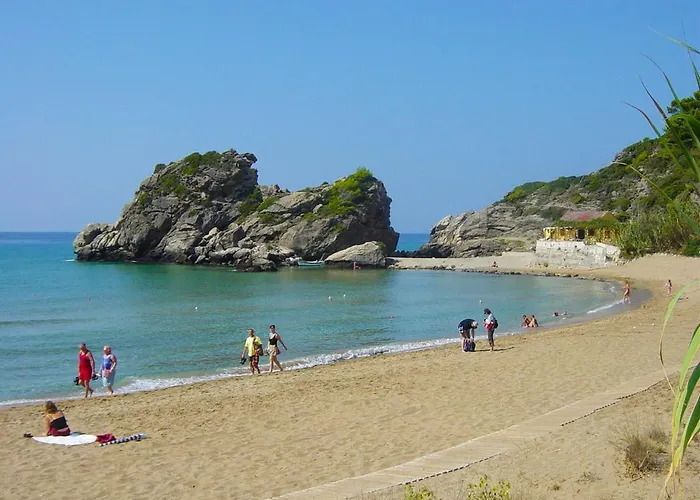 Апартаменты Beachfront House Tolis - *