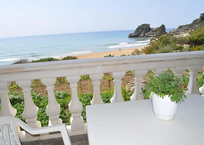 Апартаменты Beachfront House Tolis - Пелекас