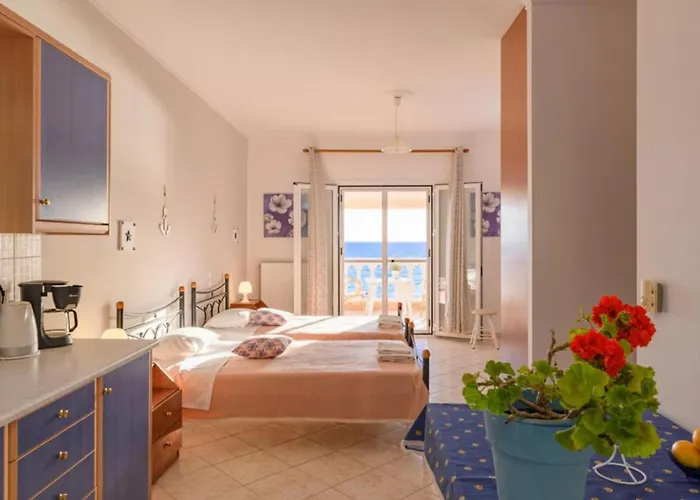 Beachfront House Tolis - Пелекас