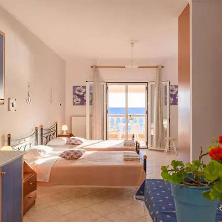 Beachfront House Tolis - 佩雷卡斯