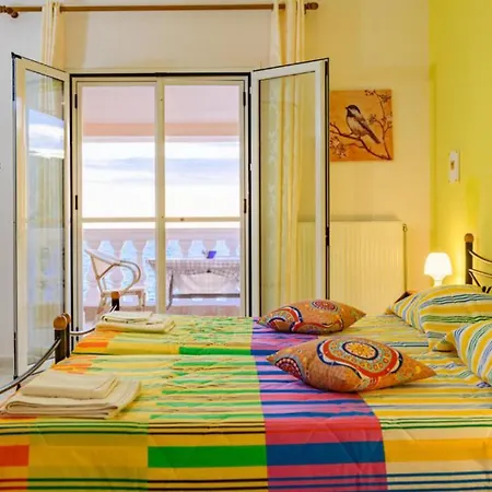 Beachfront House Tolis -