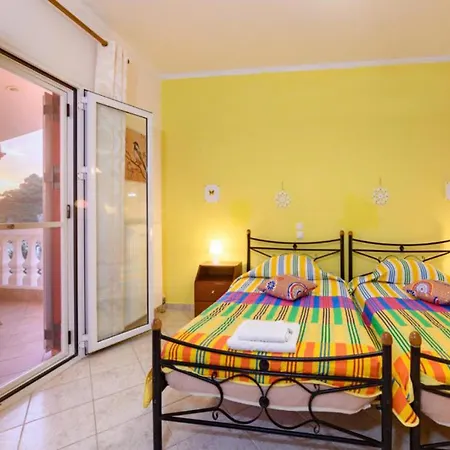 Beachfront House Tolis - Apartment *