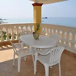 Beachfront House Tolis -